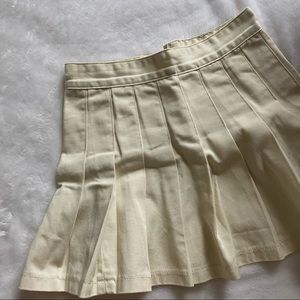 Brandy Melville Dana Pleated Skirt